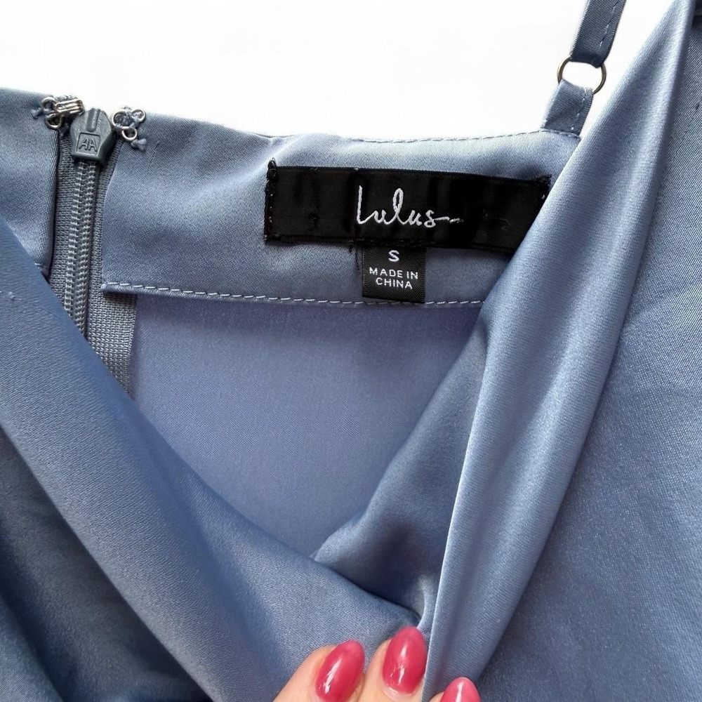 Lulus Blue Satin Cowl Neck Ruched Slip Midi Dress Women's Size S Polyester - Picture 5 of 5
